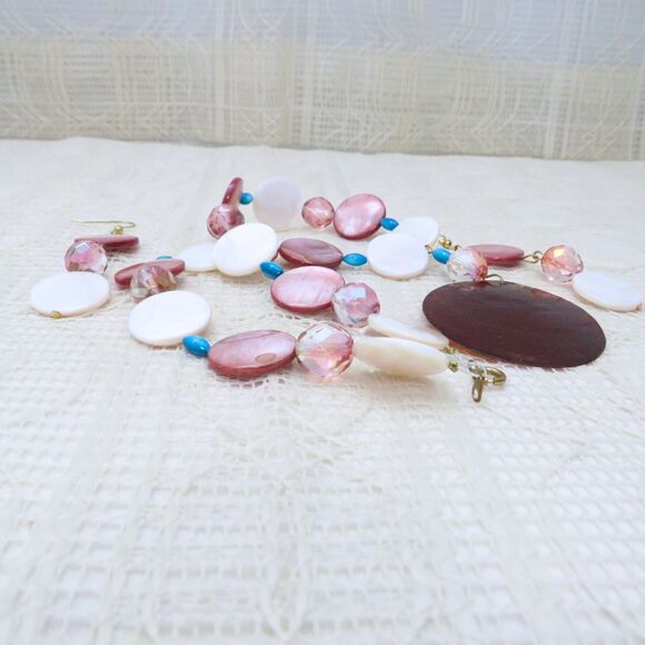 Handmade Mauve and White Jewelry Set, Shell Beaded Necklace and Earrings Casual - Picture 3 of 8